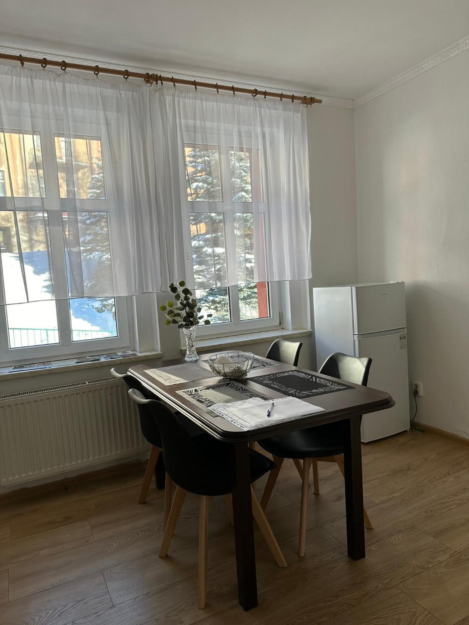 Apartman V Krusnych Horach-Free Parking Яхимов Екстериор снимка