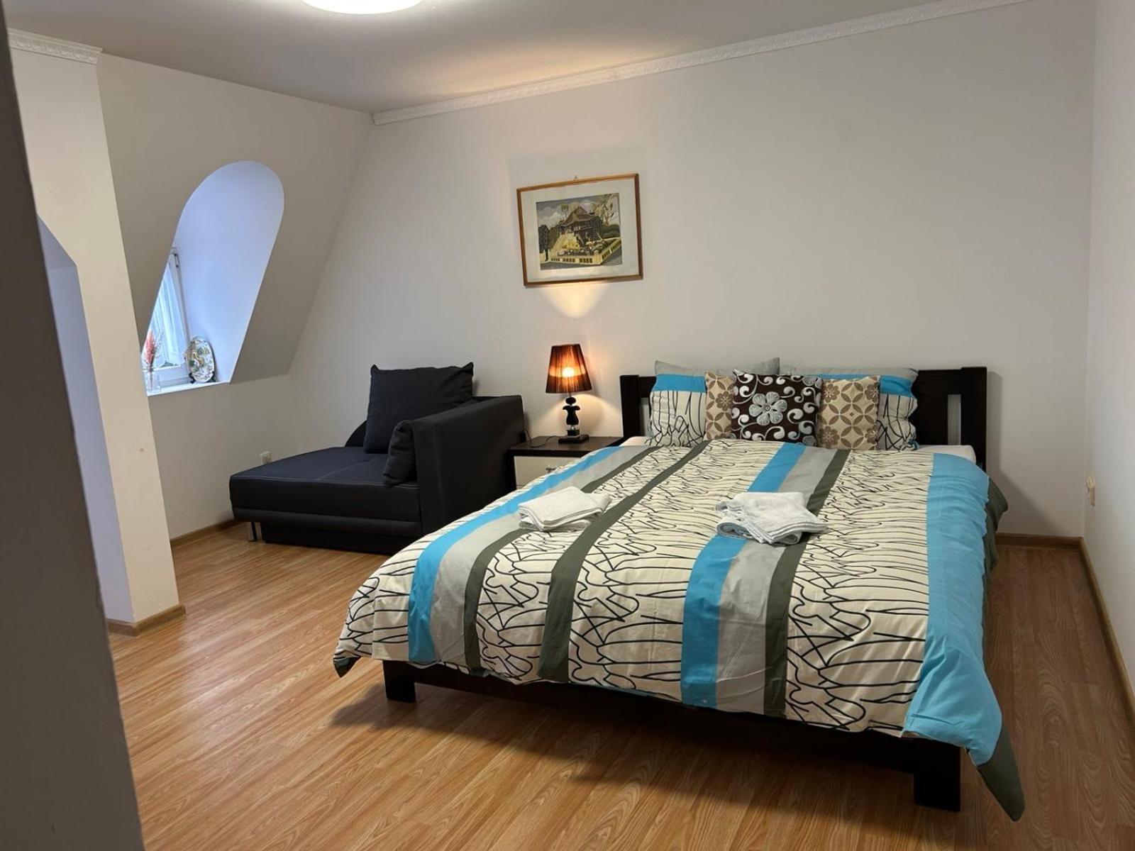 Apartman V Krusnych Horach-Free Parking Яхимов Екстериор снимка