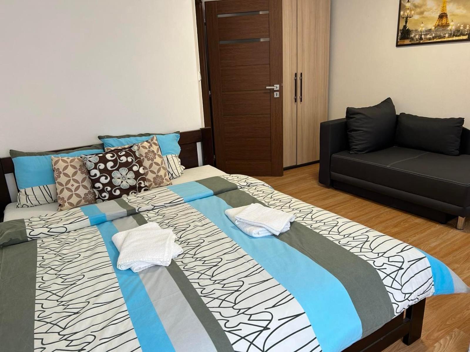 Apartman V Krusnych Horach-Free Parking Яхимов Екстериор снимка